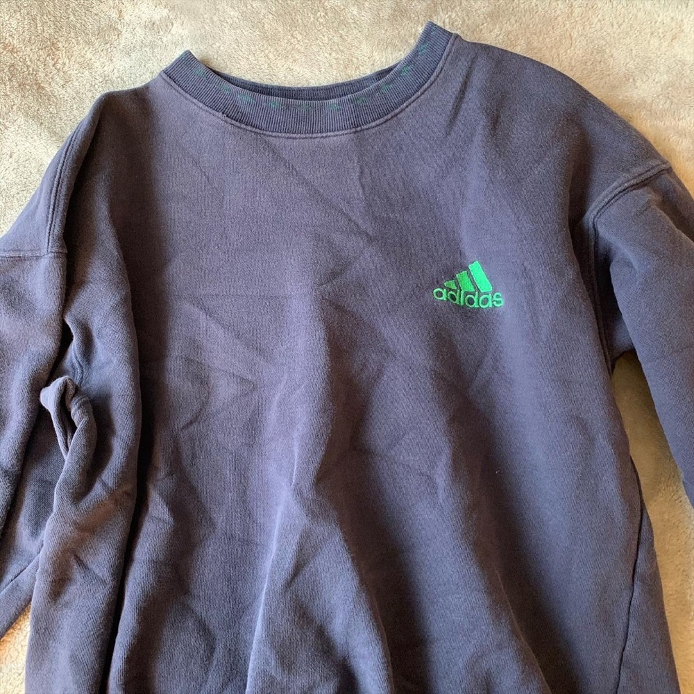 VINTAGE adidas crewneck
